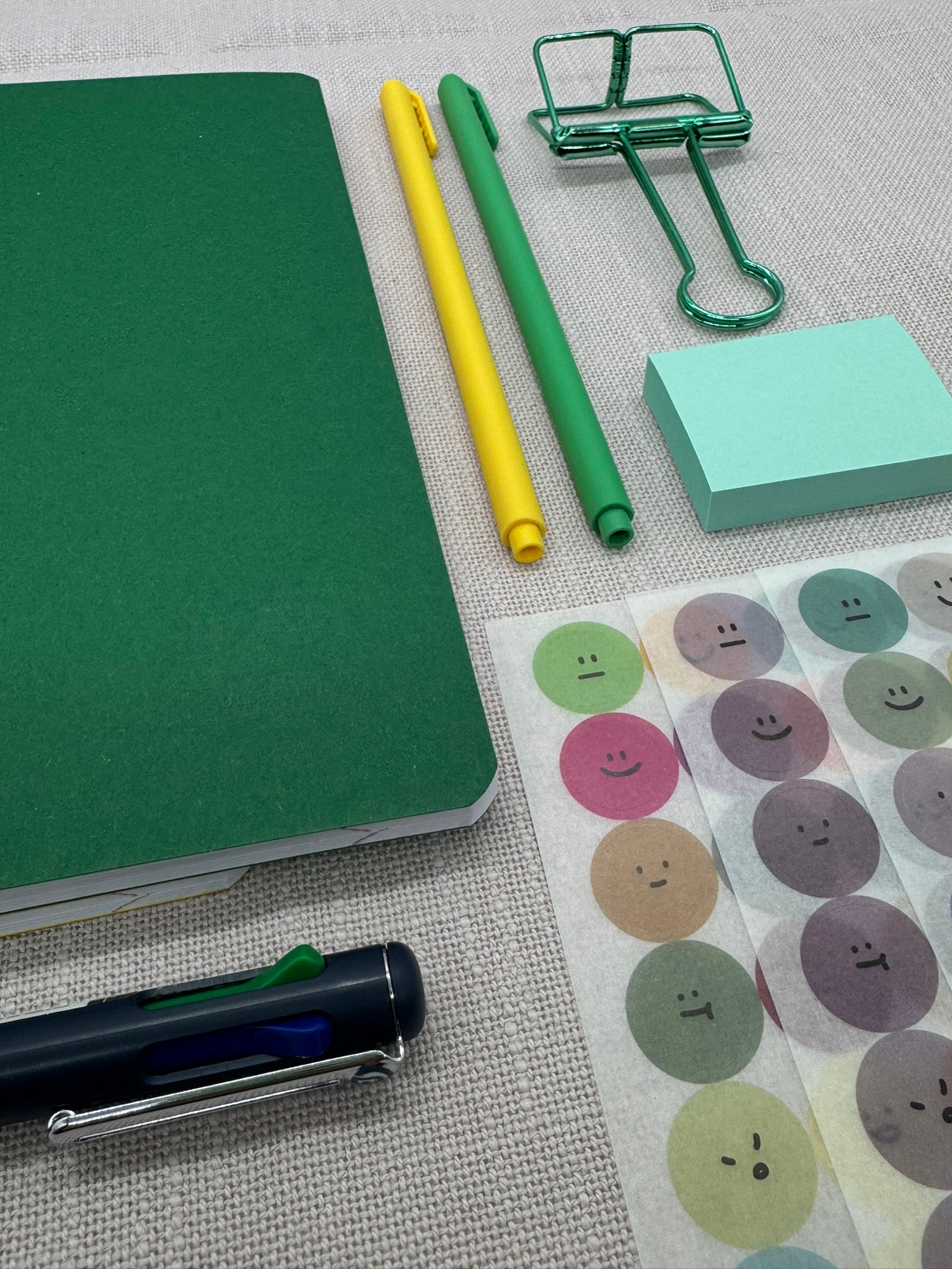 Set Farbe Minimalistisch Grün/Gelb