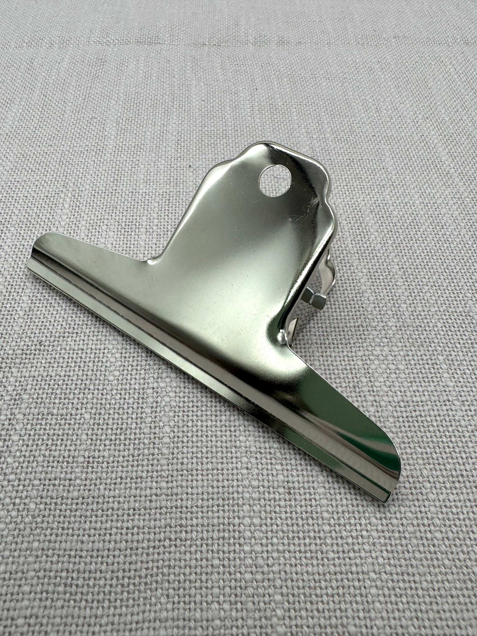 Briefklammer aus Metall für Zeichenheft, Malheft, matt