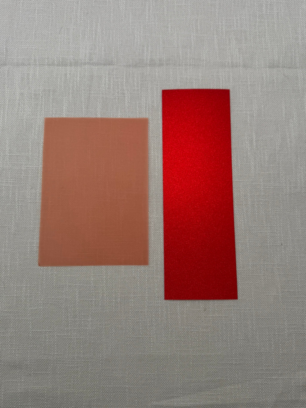 Transparentpapier und Glitzerpapier in Rot