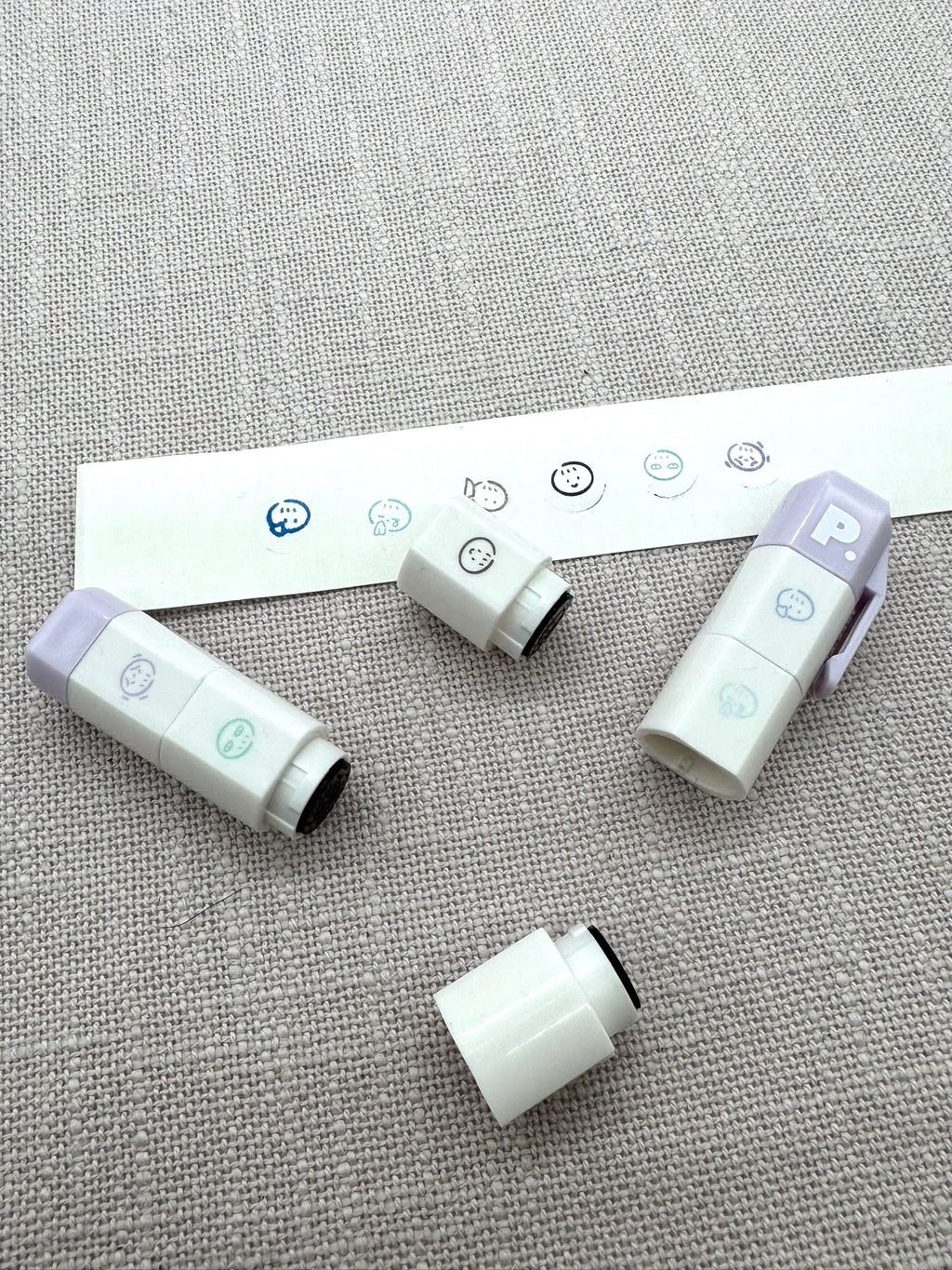 Der Stempelstift wurde in viele einzelne Stempel zerteilt. 